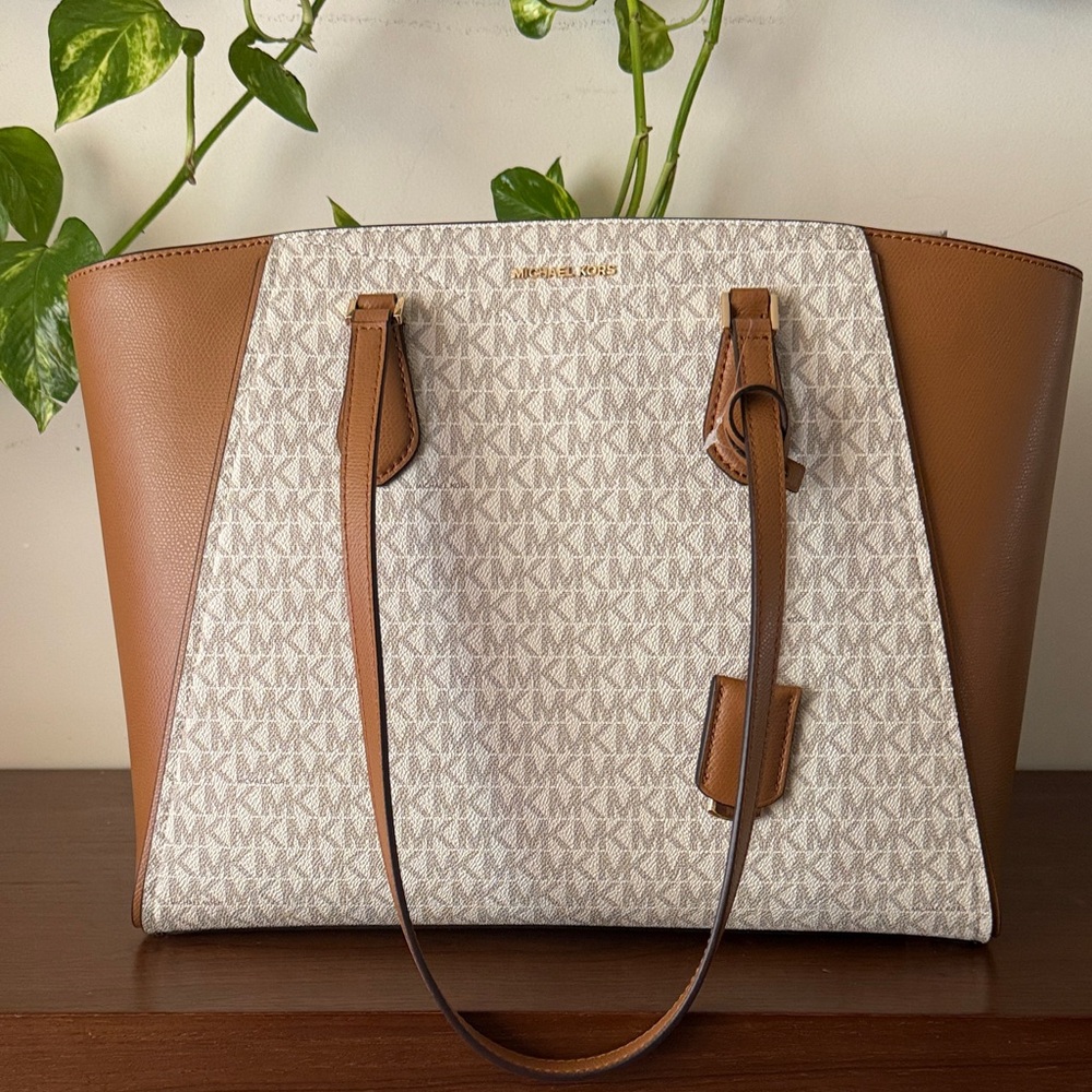 Michael Kors Taryn Large Signature Logo and Leather Tote Bag